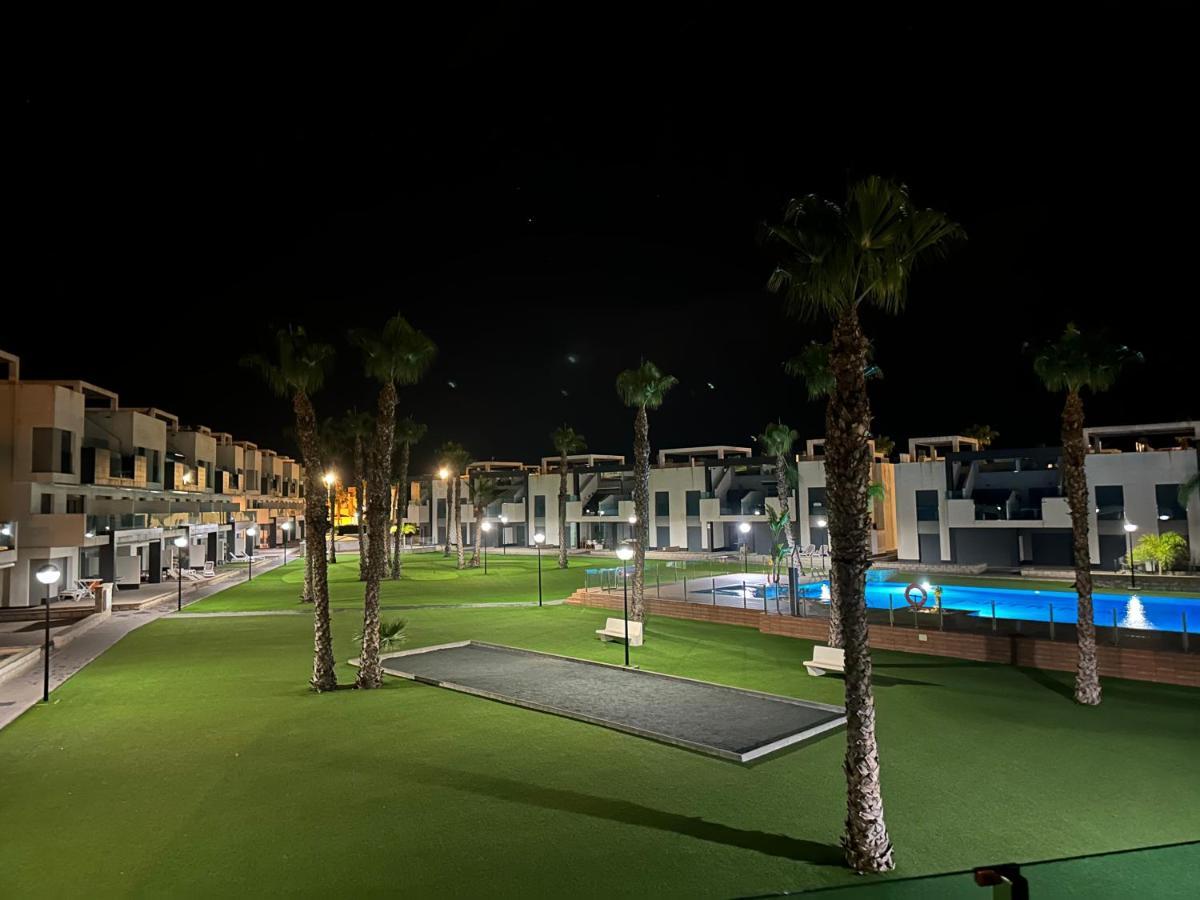 Oasis Beach Relax Guardamar del Segura Bagian luar foto